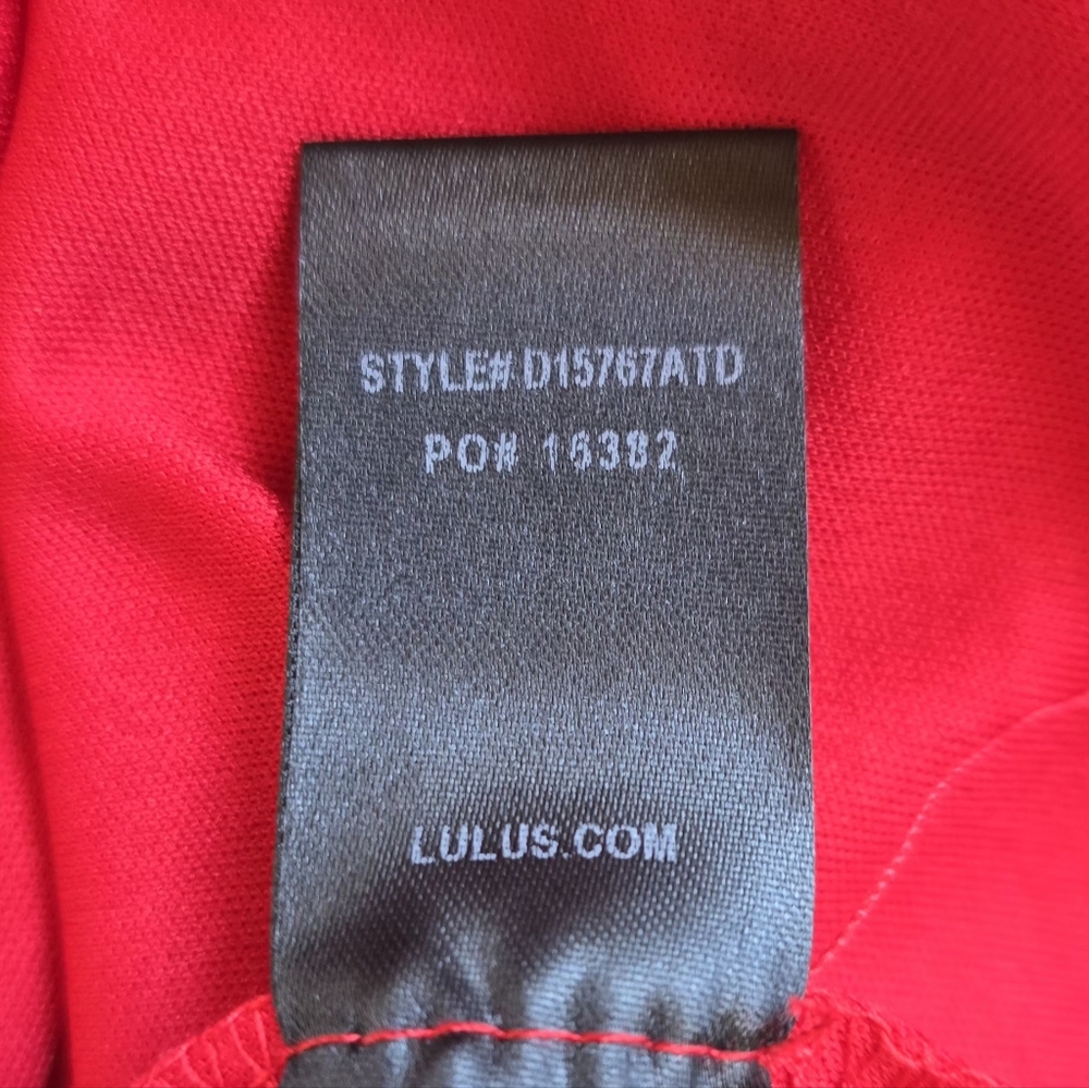 NWT Lulu's ruby red Sheath dress twist tie front Size Medium - Picture 7 of 9